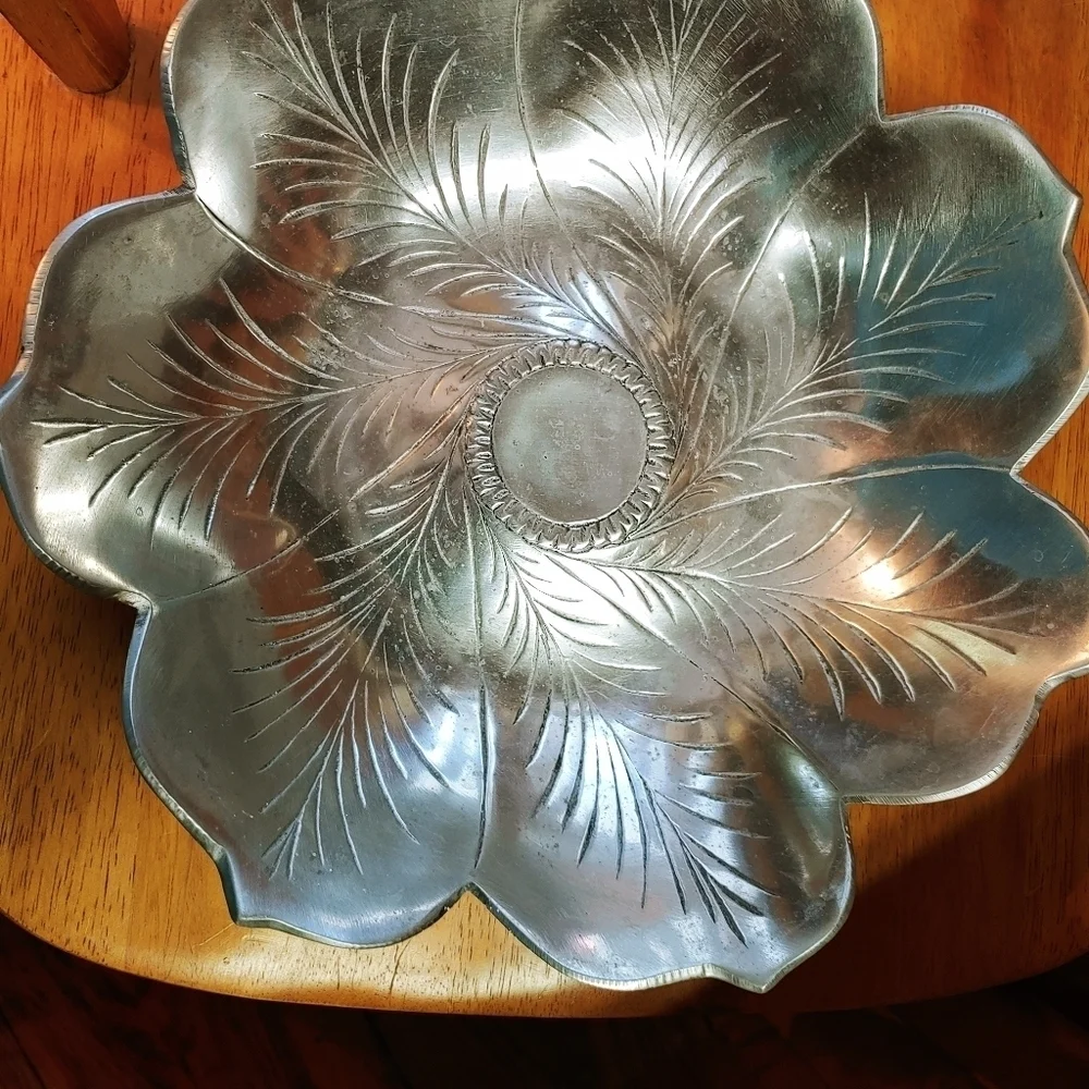 Vintage Cast Aluminium Fruit Metal Bowl